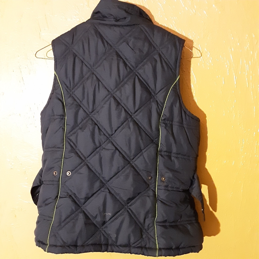 Women's Quilted Black Vest - Picture 2 of 3